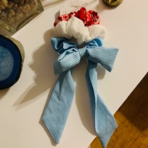 Nicole Miller Red, White and Blue Scrunchies - Picture 2 of 5